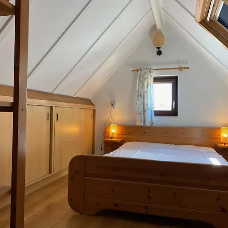 Holiday home Zeegalm *